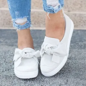 Heidi - Schöne Schuhe mit Schleife